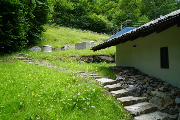 dsc05743.jpg Aussenbereich nach der Fertigstellung.