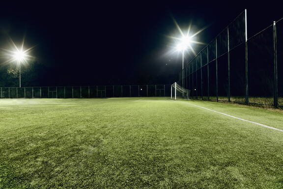 FCI-Spielfeld mit neuem LED-Flutlicht

