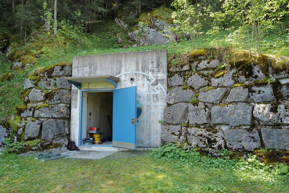 Eingang zum Stollenreservoir Stalden